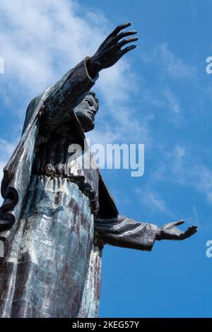 Sud-est asiatico, Timor orientale, alias Timor orientale Leste, capitale di Dili. Cristo Rei di Dili, statua del Cristo Re di Dili. Foto Stock