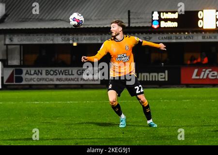 Cambridge sabato 12th novembre 2022. Durante la partita della Sky Bet League 1 tra Cambridge United e Bolton Wanderers al R Costings Abbey Stadium di Cambridge sabato 12th novembre 2022. Credit: MI News & Sport /Alamy Live News Foto Stock