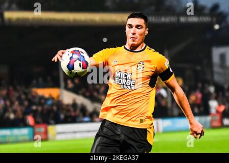 Cambridge sabato 12th novembre 2022. Durante la partita della Sky Bet League 1 tra Cambridge United e Bolton Wanderers al R Costings Abbey Stadium di Cambridge sabato 12th novembre 2022. Credit: MI News & Sport /Alamy Live News Foto Stock