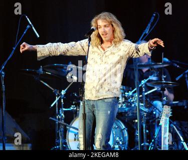 Gainesville, Florida, Stati Uniti. 13 FEBBRAIO 2008: Bucky Covington si esibisce davanti a un pubblico dal vivo presso l'Università della Florida di Gainesville, Florida. Credit: Bill Ragan/Alamy Live News Foto Stock