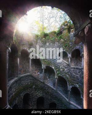 Iniziazione bene a Quinta da Regaleira - Sintra, Portogallo Foto Stock