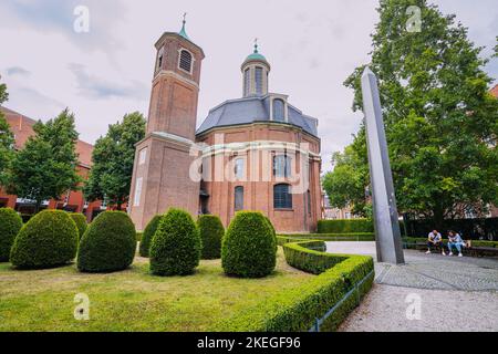 25 luglio 2022, Munster, Germania: Clemenskirche famosa o Clemens Chiesa nella città di Muenster. Luoghi di interesse turistico e turistico religioso Foto Stock