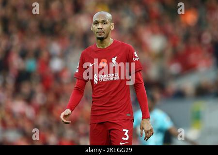 Liverpool, Regno Unito. 12th Nov 2022. Fabinho di Liverpool guarda. Incontro Premier League, Liverpool contro Southampton ad Anfield a Liverpool sabato 12th novembre 2022. Questa immagine può essere utilizzata solo per scopi editoriali. Solo per uso editoriale, licenza richiesta per uso commerciale. Nessun utilizzo nelle scommesse, nei giochi o nelle pubblicazioni di un singolo club/campionato/giocatore. pic di Chris Stading/Andrew Orchard SPORTS photography/Alamy Live news Credit: Andrew Orchard SPORTS photography/Alamy Live News Foto Stock