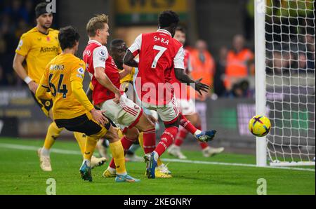 Wolverhampton, Regno Unito. 12th Nov 2022. 12 Nov 2022 - Wolverhampton Wanderers / Arsenal - Premier League - Martin Odegaard di Molineux Arsenal segna durante la partita contro i Lupi. Picture Credit: Notizie dal vivo su Mark Pain/Alamy Foto Stock