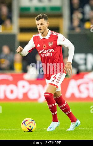 Molineux, Wolverhampton sabato 12th novembre 2022. Ben White dell'Arsenal durante la partita della Premier League tra Wolverhampton Wanderers e Arsenal a Molineux, Wolverhampton, sabato 12th novembre 2022. (Credit: Gustavo Pantano | MI News) Credit: MI News & Sport /Alamy Live News Foto Stock