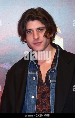 Milano, Italia. 12th Nov 2022. Milano, Red Carpet preview del film 'ossa e tutto' - Rkomi Credit: Independent Photo Agency/Alamy Live News Foto Stock