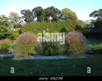 Wave Hill è una tenuta di 28 acri nella sezione Hudson Hill di Riverdale nel Bronx, New York City. Wave Hill attualmente è costituita da orticultura pubblica Foto Stock