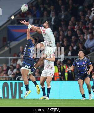 Londra INGHILTERRA - Novembre 12:Joe Cokanasiga in Inghilterra durante la partita Autumn International Series tra l'Inghilterra e il Giappone allo stadio Twickenham, lo Foto Stock