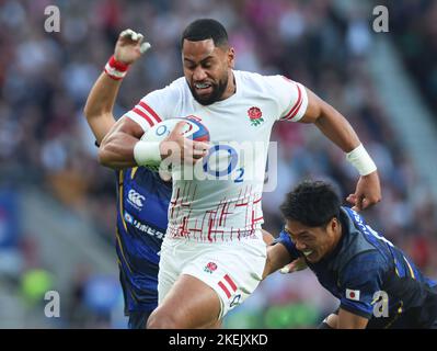 Londra INGHILTERRA - Novembre 12: Joe Cokanasiga in Inghilterra durante la partita Autumn International Series tra l'Inghilterra e il Giappone allo stadio Twickenham, L Foto Stock