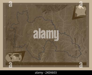 Savanes, distretto della Costa d'Avorio. Mappa dell'altitudine colorata in tonalità seppia con laghi e fiumi. Posizioni delle principali città della regione. Angolo auxili Foto Stock