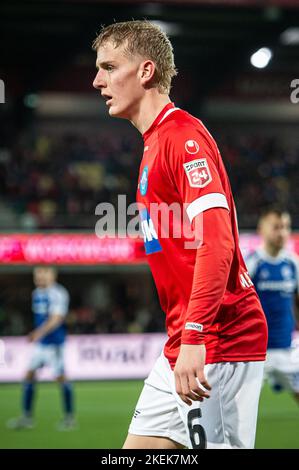 Silkeborg, Danimarca. 12th Nov 2022. Pelle Mattsson (6) di Silkeborg SE visto durante il Superliga match 3F tra Silkeborg IF e Lyngby Boldklub al Jysk Park di Silkeborg. (Photo Credit: Gonzales Photo/Alamy Live News Foto Stock