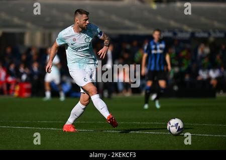 Bergamo, Italia. 13th Nov 2022. Milano Skriniar dell'Inter FC durante la Serie Italiana Un incontro di tootball tra Atalanta BC e Inter FC Internazionale il 13 novembre 2022 allo stadio Gewiss di Bergamo. Credit: Tiziano Ballabio/Alamy Live News Credit: Tiziano Ballabio/Alamy Live News Foto Stock