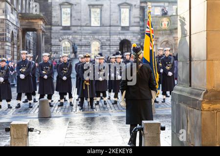 Edimburgo, Scozia, Regno Unito. 13th Nov 2022. Il primo ministro scozzese Nicola Sturgeon ha partecipato a un servizio di domenica di ricordo a Edinbugh Today Credit: David Coulson/Alamy Live News Foto Stock