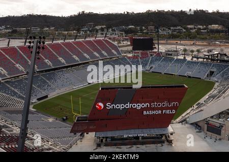 Vista esterna del nuovo stadio Snapdragon della San Diego state University nella Mission Valley di San Diego Foto Stock