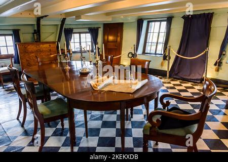 La cabina del capitano sulla fregata HMS Unicorn. Costruito per la Royal Navy e lanciato nel 1824. West Victoria Dock, Dundee, Scozia, Regno Unito Foto Stock