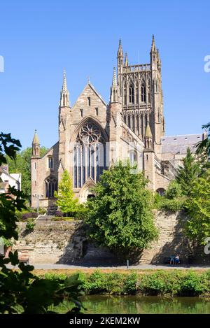 Cattedrale di Worcester Fiume Severn Cattedrale di Worcester Worcester Worcester Inghilterra Regno Unito GB Europa Foto Stock