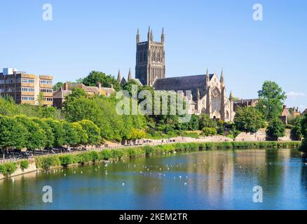 Cattedrale di Worcester Fiume Severn Cattedrale di Worcester Worcester Worcester Inghilterra Regno Unito GB Europa Foto Stock