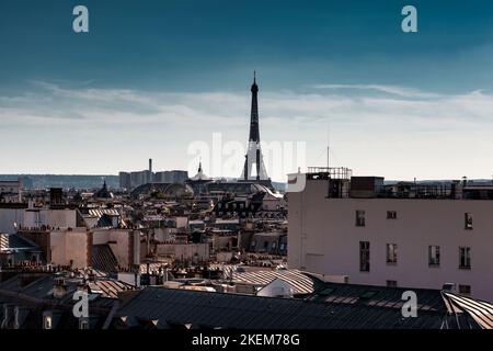 Vista dall'alto di Parigi. Paesaggio urbano con la Torre Eiffel, Francia Foto Stock