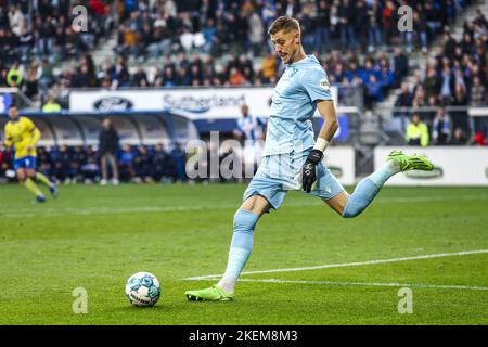 Heereveen - SC Heerenveen portiere Andries Noppert durante la partita olandese di Eredivie tra SC Heerenveen e SC Cambuur allo stadio Abe Lustra il 13 novembre 2022 a Heerenveen, Paesi Bassi. ANP VINCENT JANNINK Foto Stock