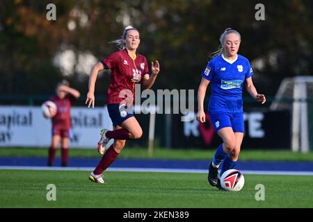 Cardiff, Regno Unito. 13th Nov 2022. Lily Billingham di Cardiff City Women's - Mandatory by-line Credit: Ashley Crowden/Alamy Live News Foto Stock