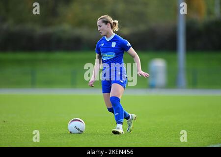 Cardiff, Regno Unito. 13th Nov 2022. Danielle Green di Cardiff City Women's - Mandatory by-line Credit: Ashley Crowden/Alamy Live News Foto Stock