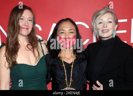 12 novembre 2022 - Beverly Hills, California - . Anteprima mondiale di Shout! Studios ''On Sacred Ground'' si tiene al fine Arts Theatre. Foto Stock