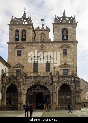 Facciata della Cattedrale di Braga Foto Stock