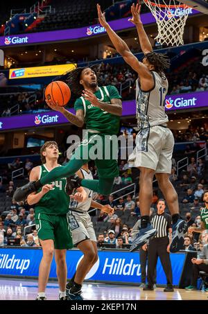 Azione da un gioco americano di pallacanestro dell'università Foto Stock