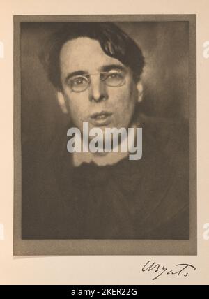 Fotografia del poeta, scrittore e drammaturgo irlandese William Butler Yeats ca. 1908, di Alvin Langdon Coburn Foto Stock