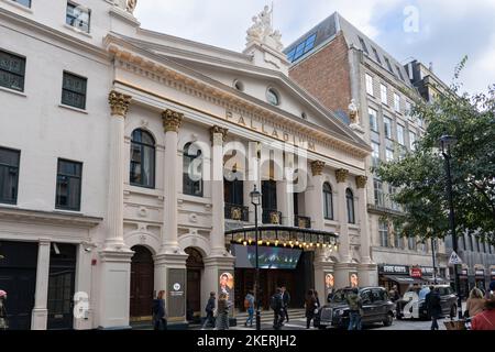 Il London Palladium è un teatro West End classificato di II grado situato in Argyll Street, Londra, nella famosa zona di Soho. Inghilterra Foto Stock