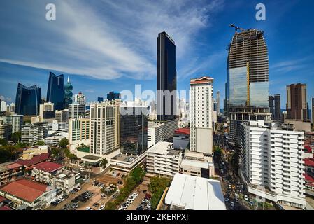 Vista degli edifici moderni di Panama City, Repubblica di Panama, America Centrale Foto Stock