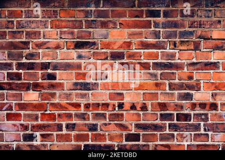 Modello di mattonelle di mattoni di clinker rustico vetrificato come sfondo. Dettaglio in stile architettonico scandinavo da Halmstad in Svezia. Foto Stock