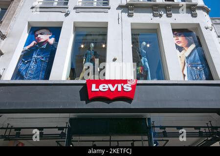 Negozio di abbigliamento Levi's, Meir Street, Anversa (Fiandre), Belgio Foto Stock