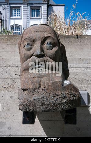 Scultura facciale del compositore belga Peter Benoit (1834-1901), Anversa (Fiandre), Belgio Foto Stock