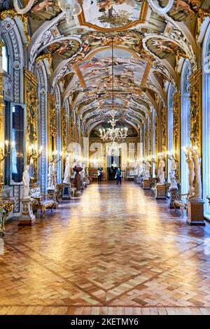 Roma Lazio Italia. La Galleria Doria Pamphilj è una grande collezione d'arte ospitata nel Palazzo Doria Pamphilj. Galleria degli specchi Foto Stock