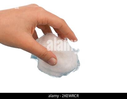 Cotone bianco isolato su sfondo bianco. Tessuto morbidezza naturale concetto organico Foto Stock