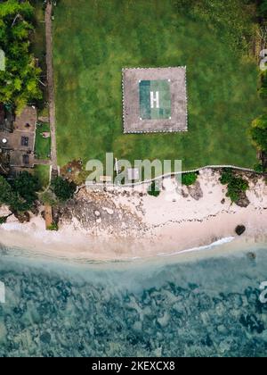 Vista aerea dell'eliporto, del Parco Nazionale di Alas Purwo, Java, Indonesia Foto Stock