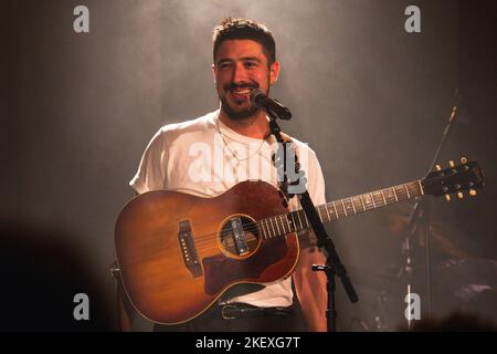 14 novembre 2022: Marcus Mumford, il cantante principale di Mumford and Sons, esegue uno spettacolo al completo presso il locale musicale indipendente The Leadmill di Sheffield il primo giorno del suo tour solistico nel Regno Unito a sostegno del suo album solista di debutto intitolato '(Self-TITED)' 2022 (Credit Image: © Myles Wright/ZUMA Press Wire) Foto Stock