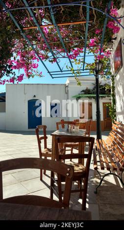 Tavola del caffè Paros Grecia isola mediterranea egeo Foto Stock