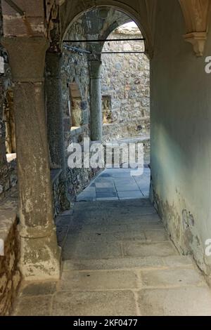 Inerior, la Chiesa di nostra Signora del bacio dolce (glykfylousa panagia) Petra, Lesbo, Isole del Nord Egeo, Grecia. Foto Stock