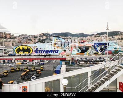 Mediterraneo, traghetto GNV da Genova a Tangeri, porto di Genova Foto Stock