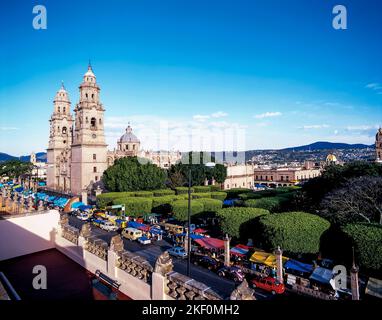 Morelia, cattedrale e piazza principale, Messico Foto Stock