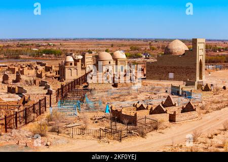 La necropoli di Mizdahkan è un complesso di strutture antiche vicino a Khojeyli e alla città di Nukus nella regione di Karakalpakstan, Uzbekistan Foto Stock