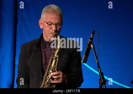 Günther Fischer Quintett mit Uschi Brüning | Das comeback im Rahmen der Jazztage Dresden im Ostra-Dome. Dresda,12.11.2022 Foto Stock