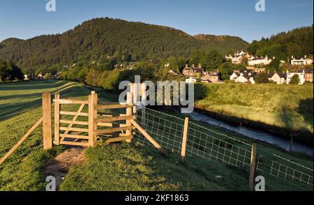 Fotografia della città di Trefriw a Conwy Valley in Snowdonia regione del Galles del Nord Regno Unito Foto Stock