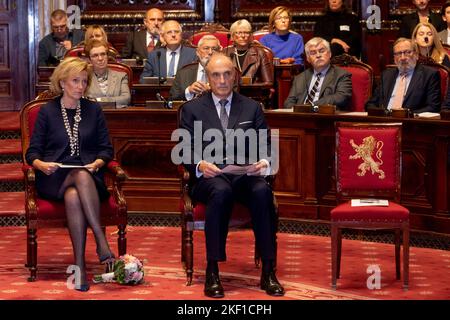 La principessa Astrid e il principe Lorenz del Belgio hanno raffigurato durante la celebrazione della festa del Re, al parlamento federale di Bruxelles, martedì 15 novembre 2022. BELGA FOTO HATIM KAGHAT Foto Stock