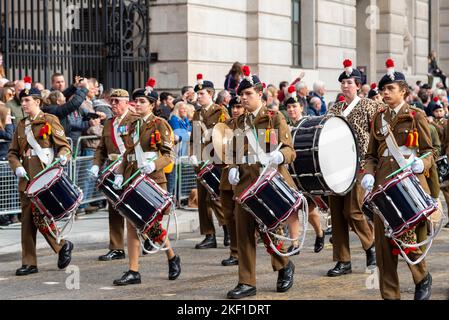 La Royal Regiment of Fusiliers band alla sfilata del Lord Mayor's Show nella City of London, Regno Unito. Forza cadetta combinata Foto Stock