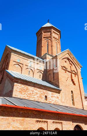 Akhali Shuamta o il complesso del nuovo monastero di Shuamta a Kakheti. Kakheti è una regione della Georgia orientale con Telavi come capitale. Foto Stock