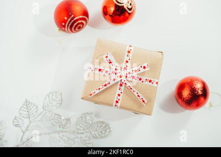 Biglietti d'auguri con Natale e Cristo e Feste felici, cornice, banner. Anno nuovo. Regali di Natale Foto Stock