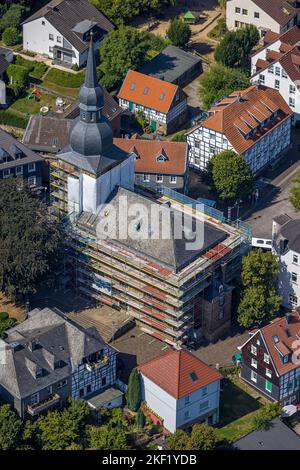 Veduta aerea, ristrutturazione della chiesa campanaria di cipolla, Niedersprockhövel, Sprockhövel, Ruhr, Renania settentrionale-Vestfalia, Germania, sito di culto, Co Foto Stock